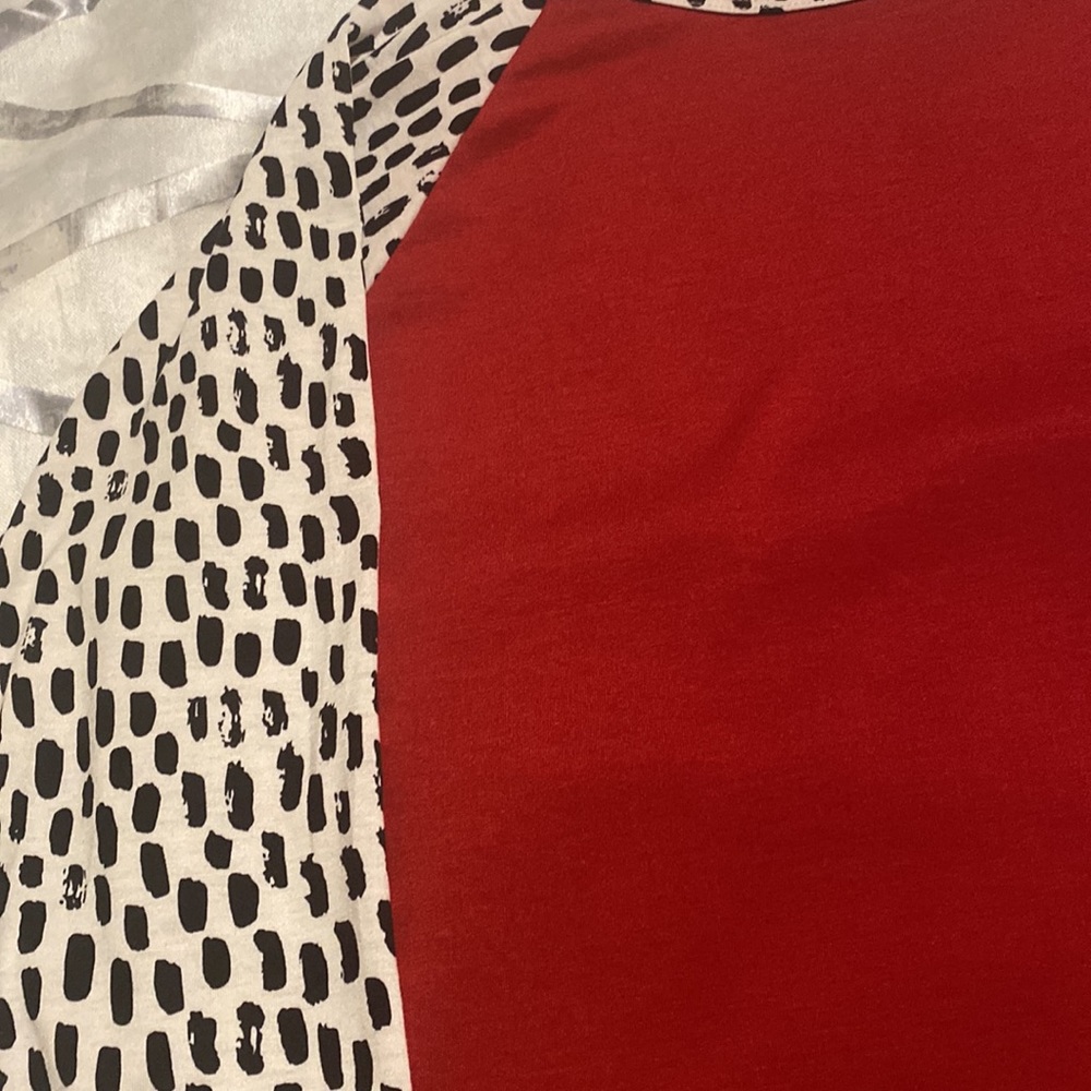 Lularoe Randy Top - Picture 2 of 2